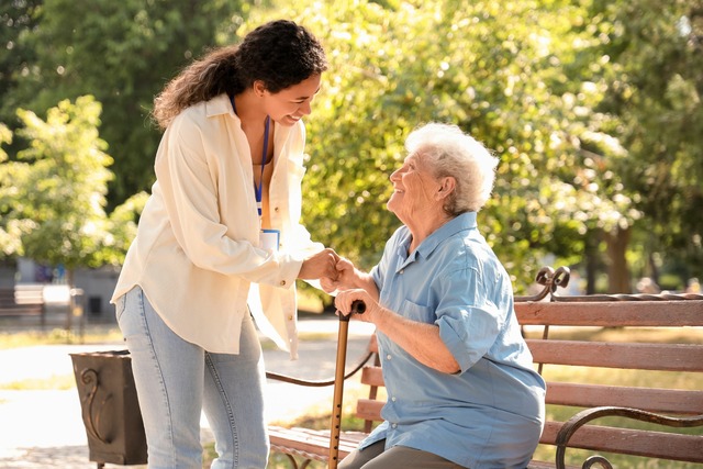 Medizinische Hilfsmittel: diese 7 Produkte erleichtern den Alltag