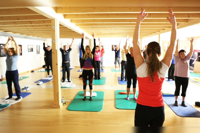 Was macht man beim Rehasport | Übungen | Beispiele | Krankenkasse