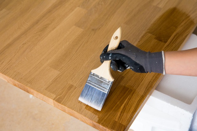 Holztisch Pflege | ölen | reinigen | sauber machen | Hausmittel