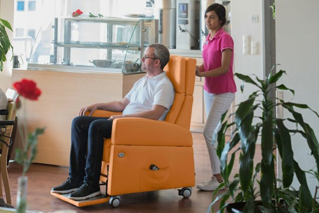 Pflegesessel | Seniorensessel mit Aufstehhilfe | Krankenkasse | Zuschuss