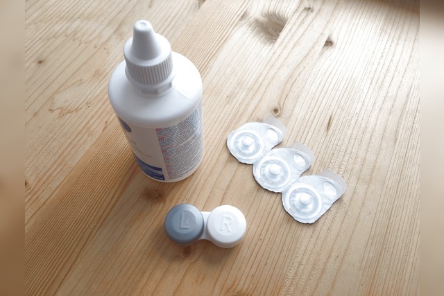 Kontaktlinse, Haftschale, Kontaktlinsenreiniger, Linsenbeh&auml;lter