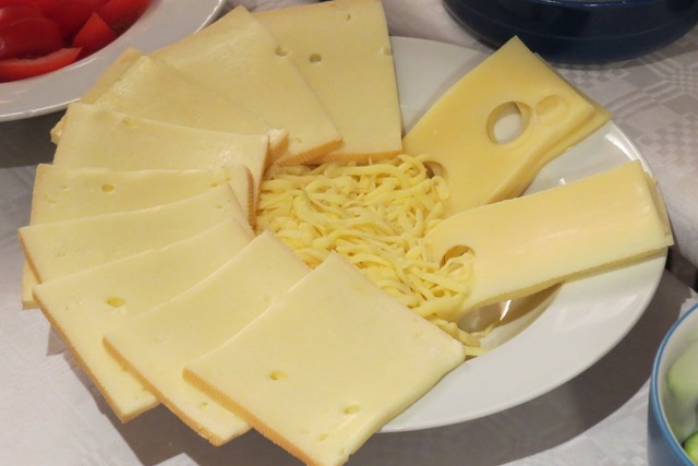 K&auml;se, gelb, gerieben, Laktose, Milch