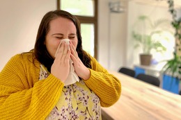 Hausstauballergie: Hausmittel & Soforthilfe gegen Hausstaubmilben in der Wohnung